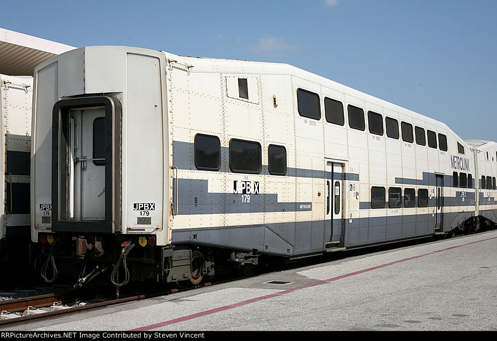 Ex Metrolink coach JPBX #179 enroute to Caltrain.